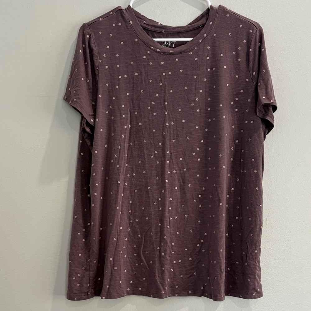 Maurices Mauve with Rose Gold Polka Dot Short Sleeve Tee